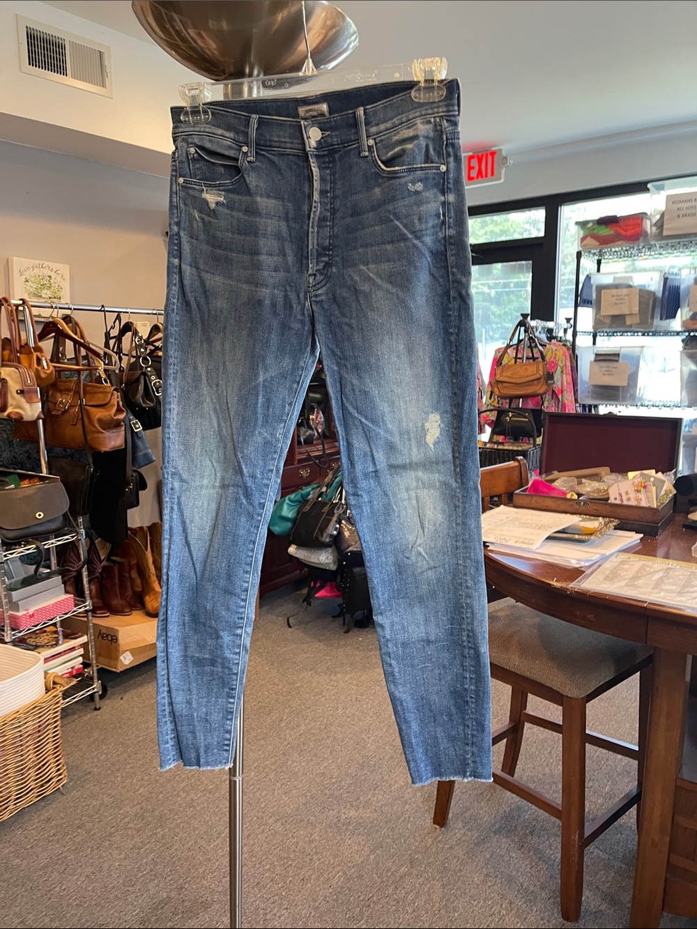 MOTHER woman’s jeans Skinny Jeans in Washed Blue with Light Distressing